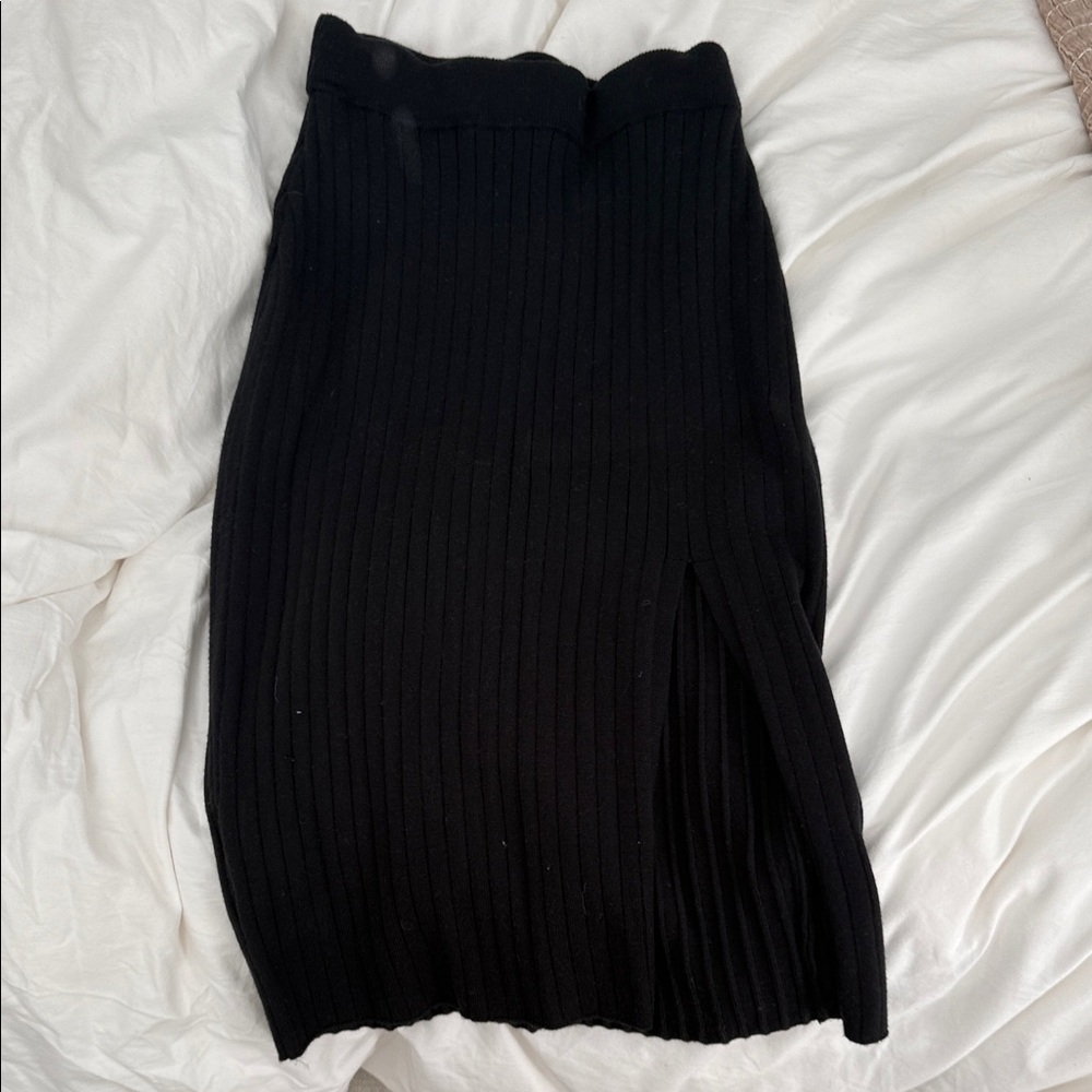 Abercrombie Black Ribbed Skirt